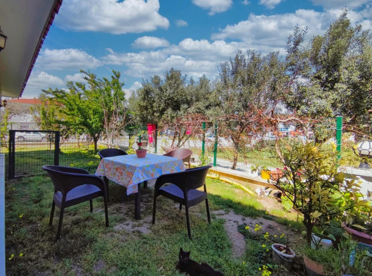 Enjoy The Cesme Bed and Breakfast Buitenkant foto